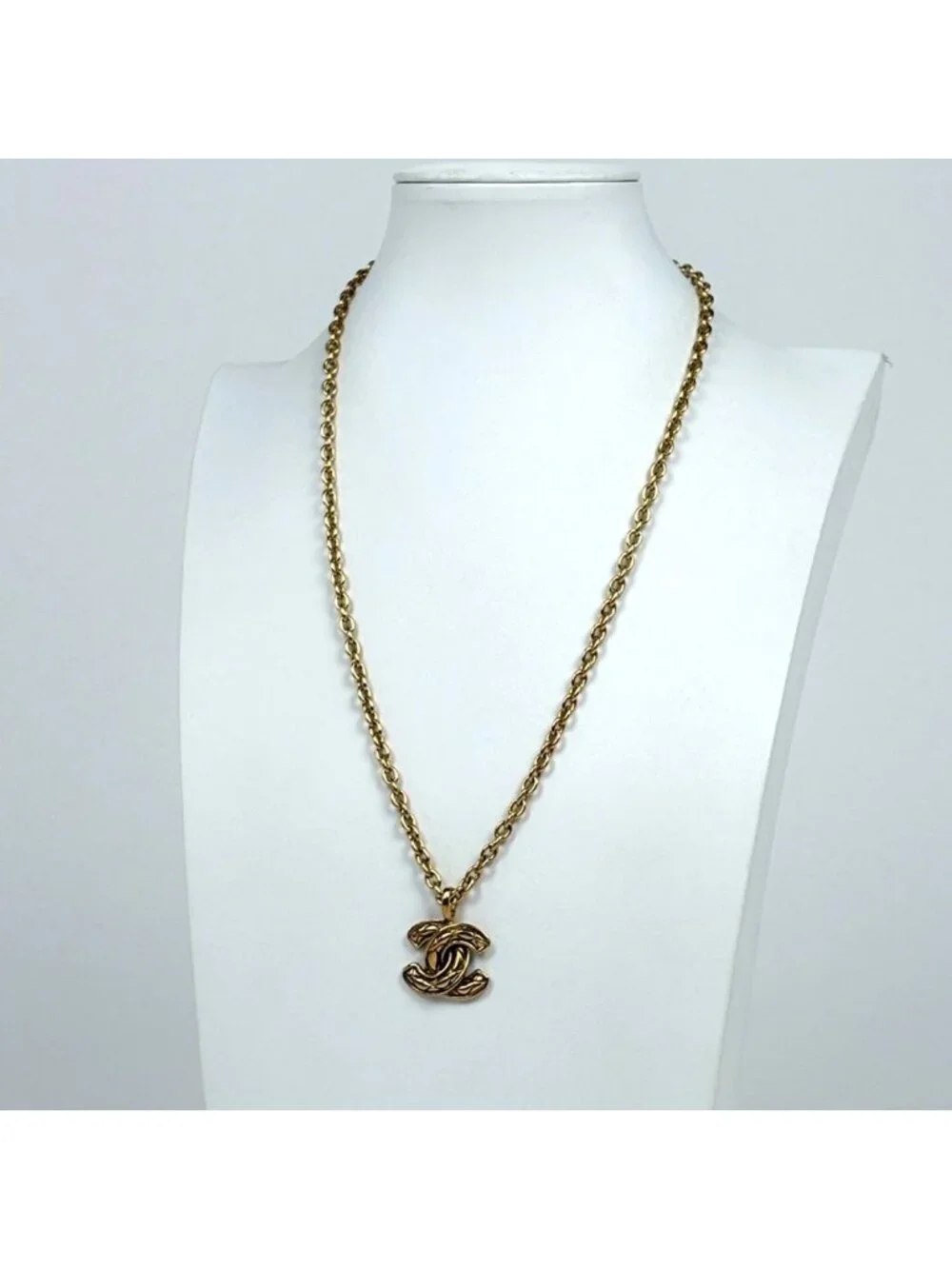 Chanel CC Logo Necklace Gold Plated